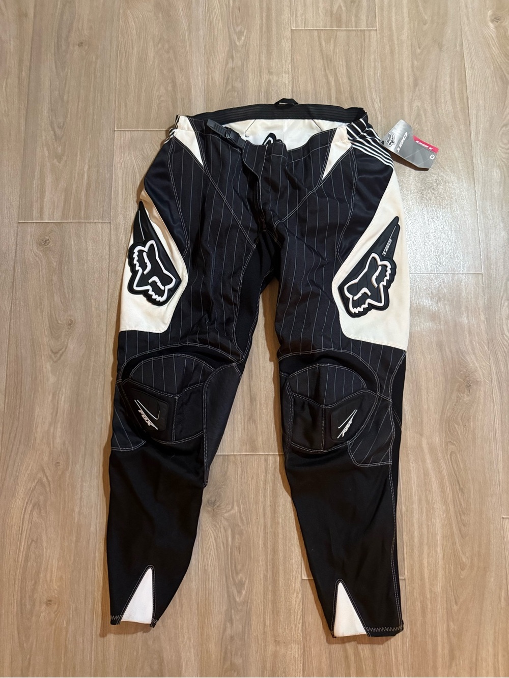 Fox Racing 180 Motocross Pants Size 40 XL Black Pinstripe NWT